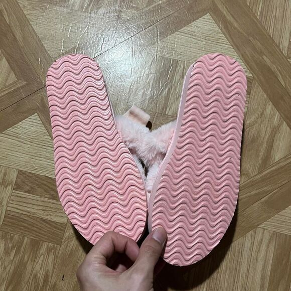 Aeropostale Women's Pink Slides - Picture 2 of 5